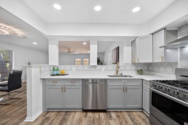 5324 Grovewood Street, Dallas, TX 75210