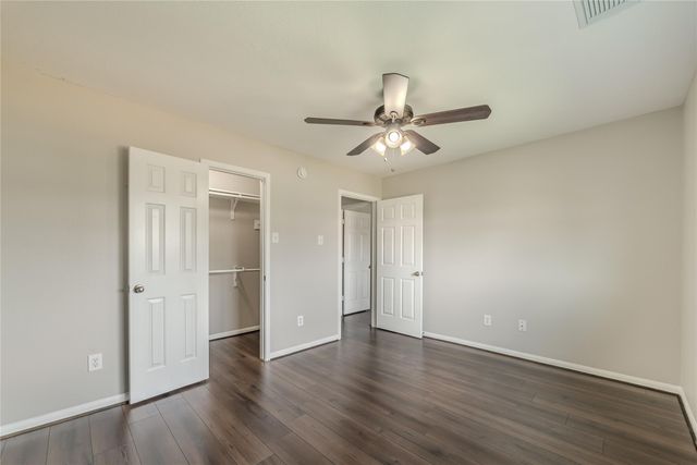 2905 Plum Lake Drive, Pearland, TX 77584