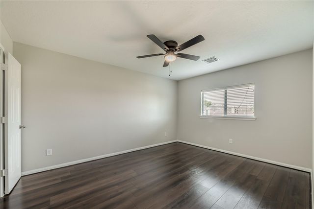 2905 Plum Lake Drive, Pearland, TX 77584