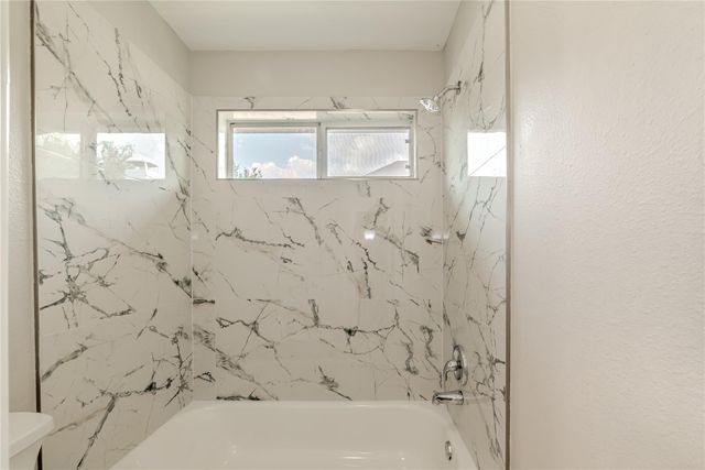 2905 Plum Lake Drive, Pearland, TX 77584