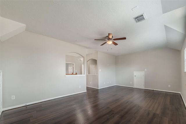 2905 Plum Lake Drive, Pearland, TX 77584