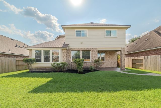 2905 Plum Lake Drive, Pearland, TX 77584
