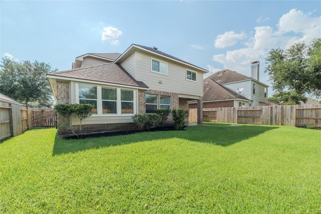 2905 Plum Lake Drive, Pearland, TX 77584