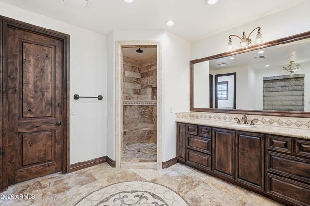 6653 E SWEETWATER Avenue, Scottsdale, AZ 85254