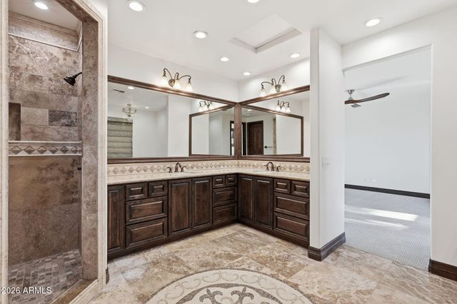 6653 E SWEETWATER Avenue, Scottsdale, AZ 85254