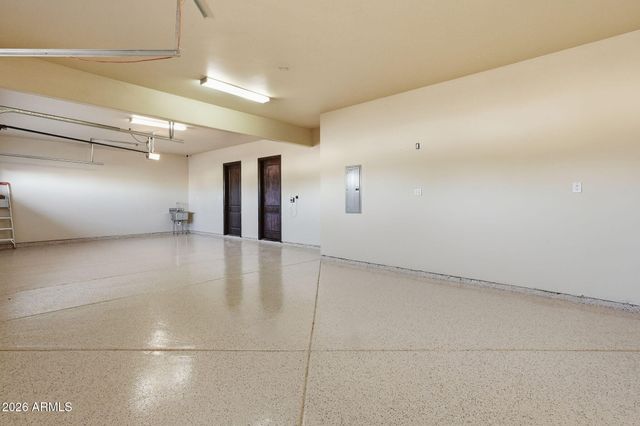 6653 E SWEETWATER Avenue, Scottsdale, AZ 85254