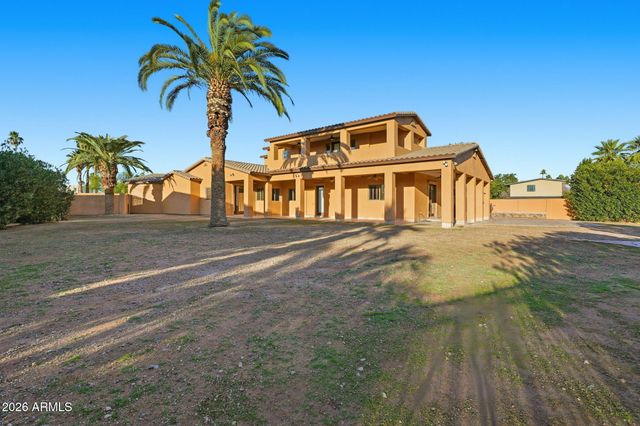 6653 E SWEETWATER Avenue, Scottsdale, AZ 85254