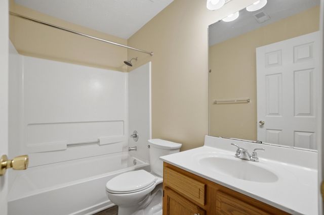 701 Napa Valley Lane, 2, Crestview Hills, KY 41017