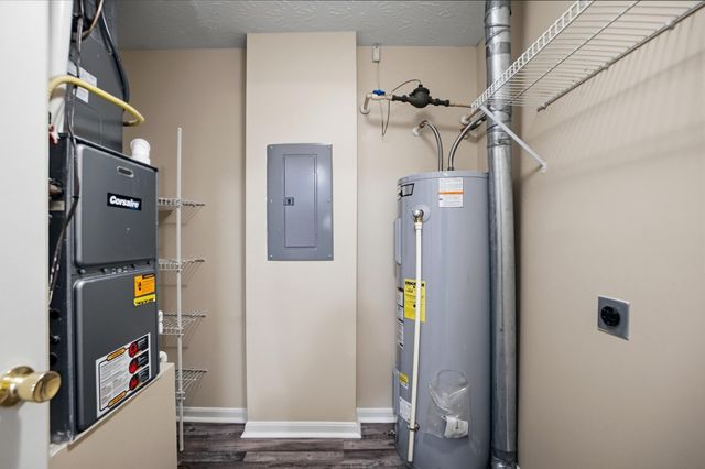 701 Napa Valley Lane, 2, Crestview Hills, KY 41017