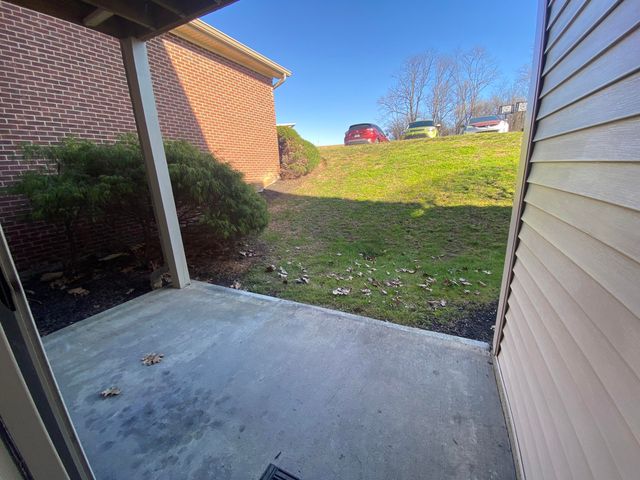 701 Napa Valley Lane, 2, Crestview Hills, KY 41017