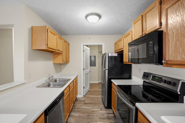 701 Napa Valley Lane, 2, Crestview Hills, KY 41017