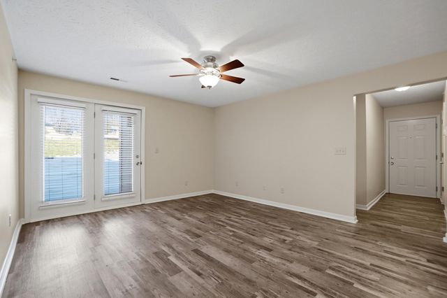 701 Napa Valley Lane, 2, Crestview Hills, KY 41017