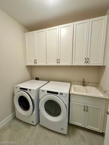 28021 SANIBEL SANDS ST, Bonita Springs, FL 34135