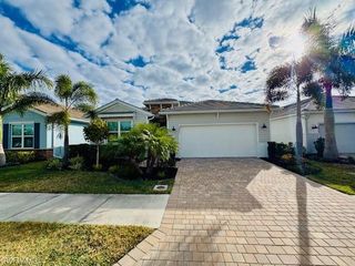 28021 SANIBEL SANDS ST, Bonita Springs, FL 34135