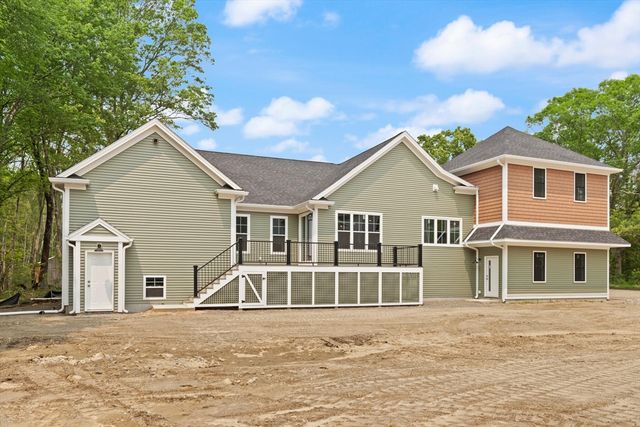 66 Orchard Ave, Johnston, RI 02919