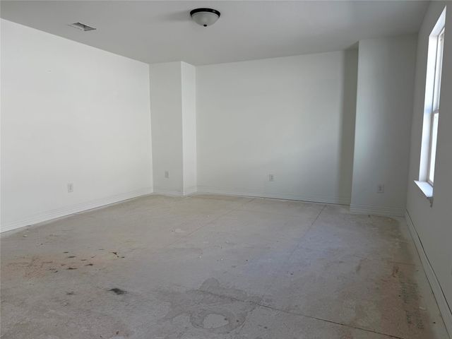 14819 Mission Avenue, Mont Belvieu, TX 77523