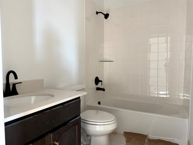 14819 Mission Avenue, Mont Belvieu, TX 77523