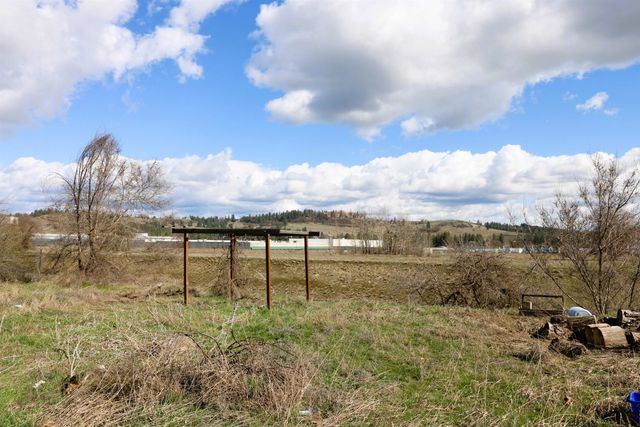 7408 N Market St, Spokane, WA 99217