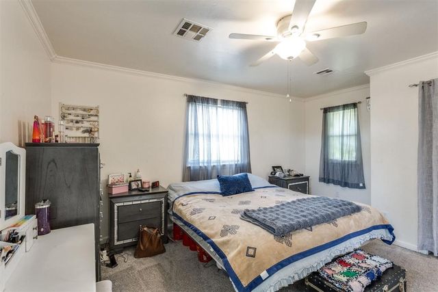 932 Hampton Circle, Yukon, OK 73099