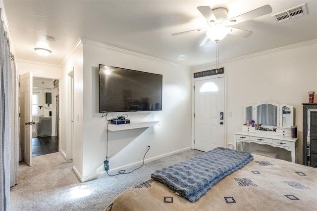 932 Hampton Circle, Yukon, OK 73099