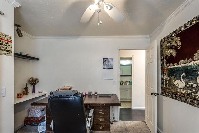 932 Hampton Circle, Yukon, OK 73099