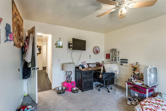 932 Hampton Circle, Yukon, OK 73099