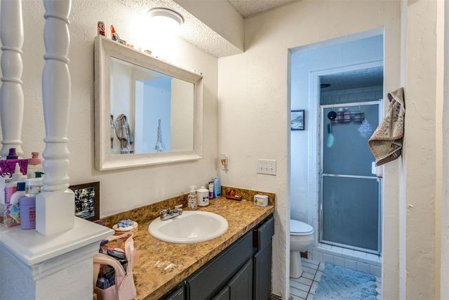 932 Hampton Circle, Yukon, OK 73099