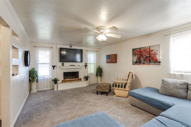 932 Hampton Circle, Yukon, OK 73099