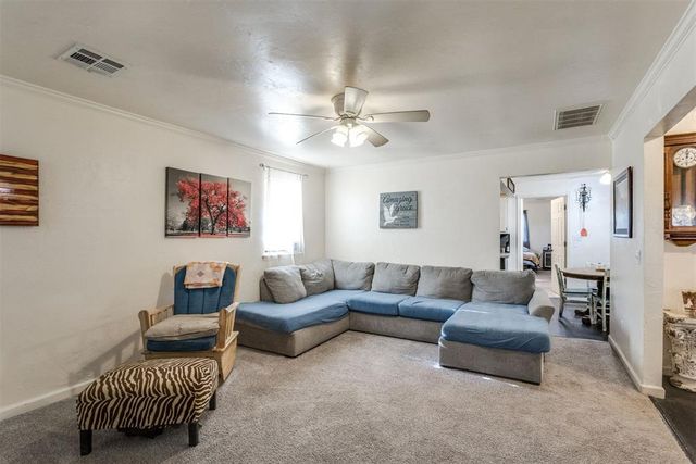 932 Hampton Circle, Yukon, OK 73099