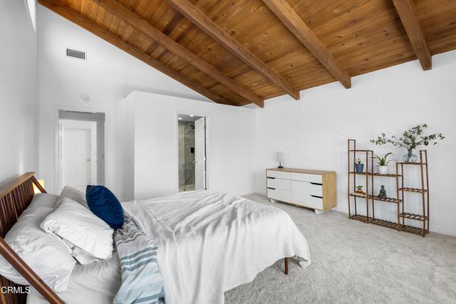 3960 W Hemlock Street, Oxnard, CA 93035