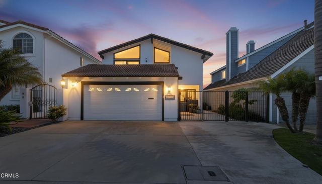 3960 W Hemlock Street, Oxnard, CA 93035