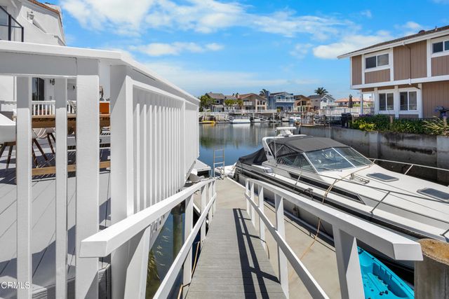 3960 W Hemlock Street, Oxnard, CA 93035