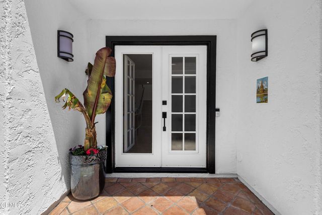 3960 W Hemlock Street, Oxnard, CA 93035