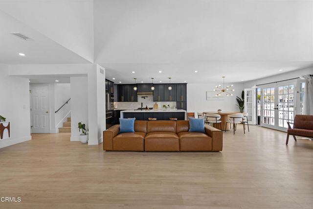 3960 W Hemlock Street, Oxnard, CA 93035