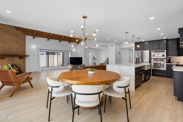 3960 W Hemlock Street, Oxnard, CA 93035