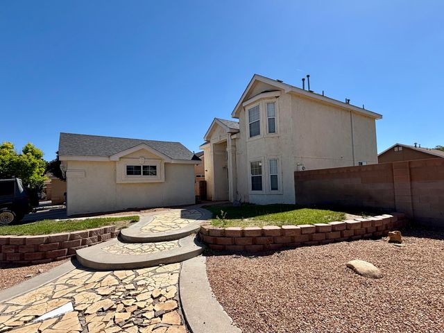 1139 Avenida Las Vistas NW, Los Lunas, NM 87031