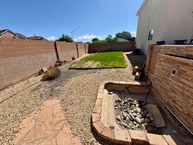 1139 Avenida Las Vistas NW, Los Lunas, NM 87031
