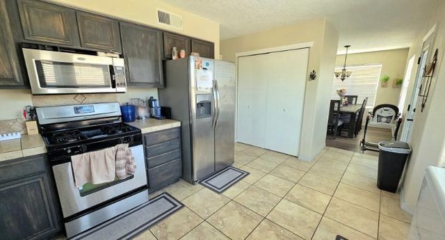 1139 Avenida Las Vistas NW, Los Lunas, NM 87031