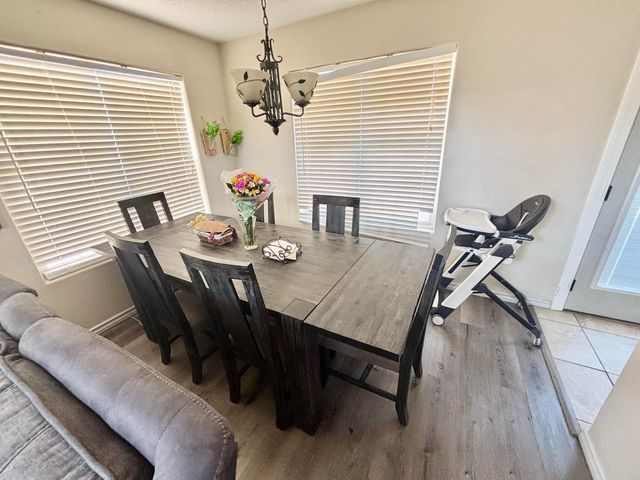 1139 Avenida Las Vistas NW, Los Lunas, NM 87031