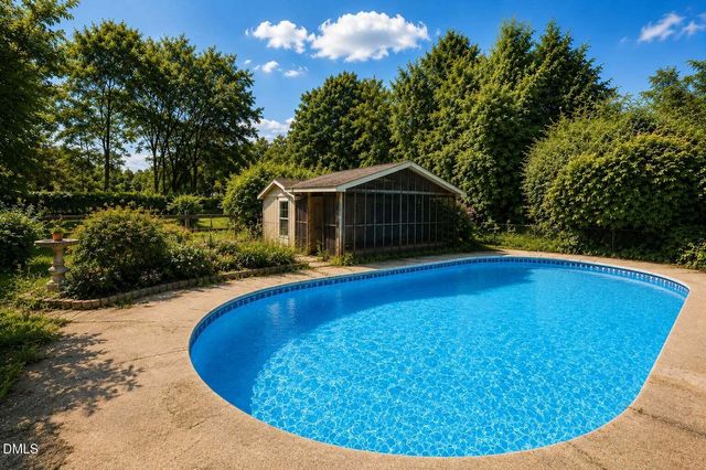 30 Ormsby Court, Spring Lake, NC 28390