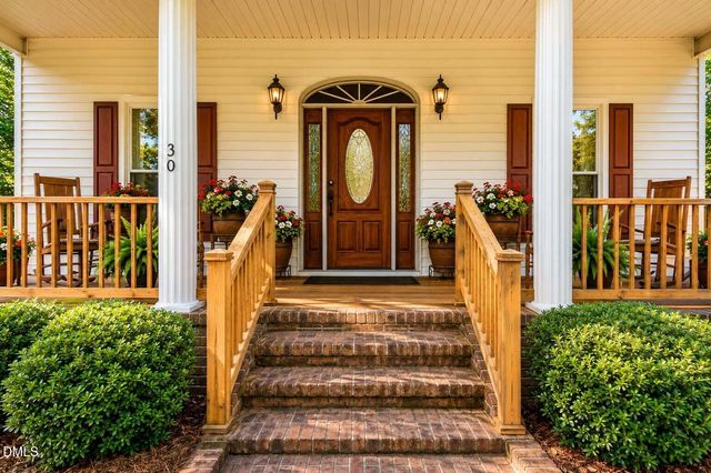 30 Ormsby Court, Spring Lake, NC 28390