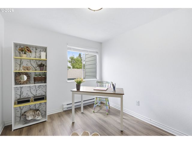 159 Sw FLORENCE Ave E26, Gresham, OR 97080