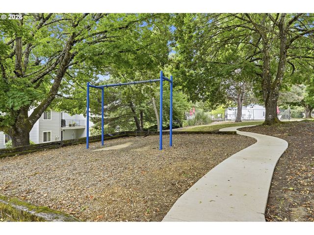 159 Sw FLORENCE Ave E26, Gresham, OR 97080