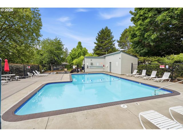 159 Sw FLORENCE Ave E26, Gresham, OR 97080