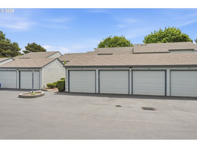 159 Sw FLORENCE Ave E26, Gresham, OR 97080