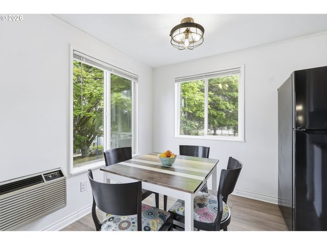 159 Sw FLORENCE Ave E26, Gresham, OR 97080