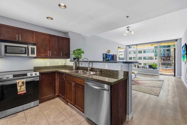 427 9th Avenue 801, San Diego, CA 92101