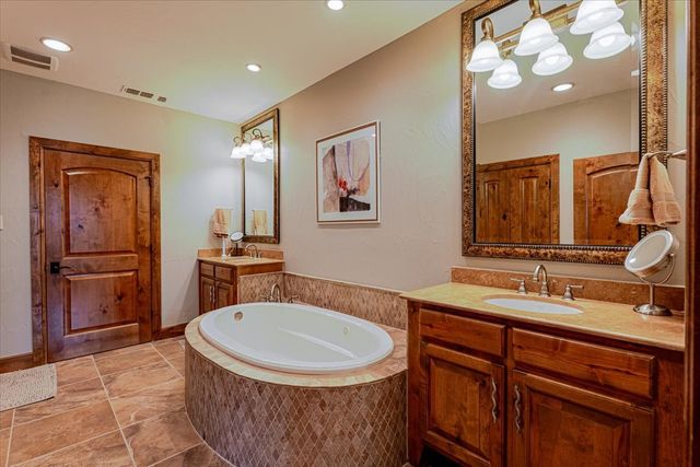 2033 Harbor Way 103, Graford, TX 76449