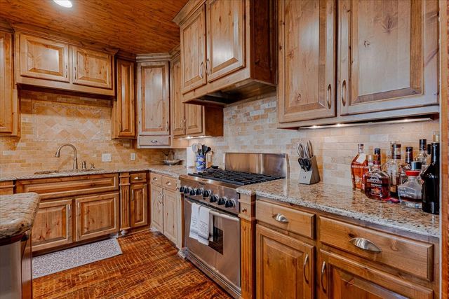 2033 Harbor Way 103, Graford, TX 76449