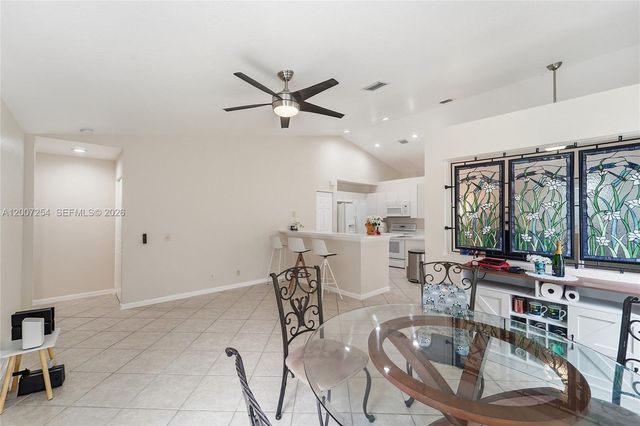 1004 Golden Cane Dr, Weston, FL 33327